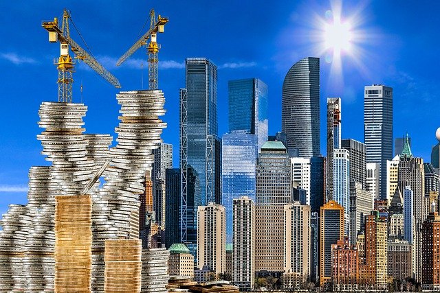 Die Immobilienpreise klettern auch in Pandemiezeiten unaufhörlich weiter – zumindest die für Wohnimmobilien. Kein Wunder: Das eigene Heim hat als Rückzugsraum an Bedeutung gewonnen